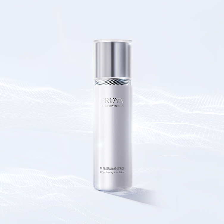 红桃国际靓白晶钻光透焕肤乳